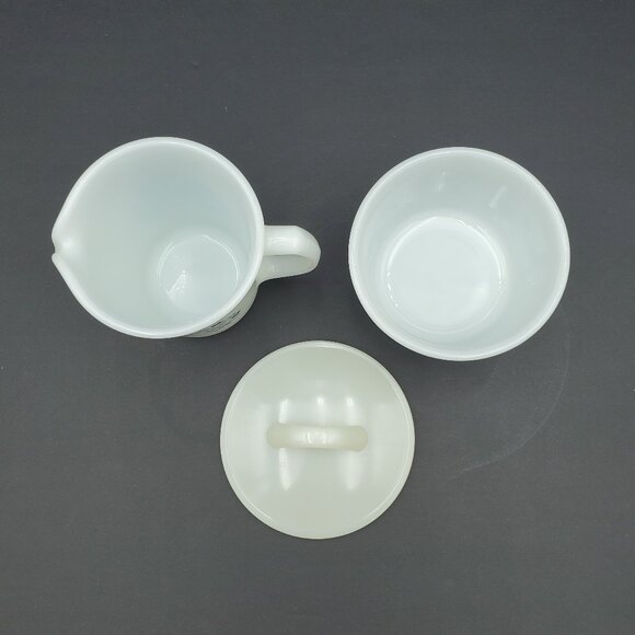 Pyrex Summer Impressions Blueberry Creamer Sugar Bowl Corelle Blue Flowers - Picture 2 of 7